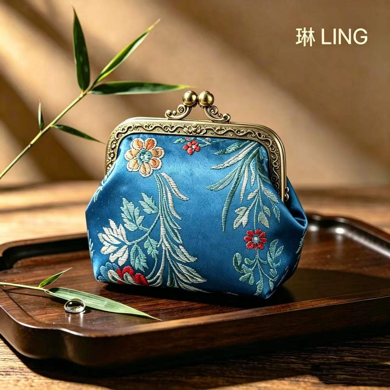 Hand woven Brocade Kiss Lock Coin Purse