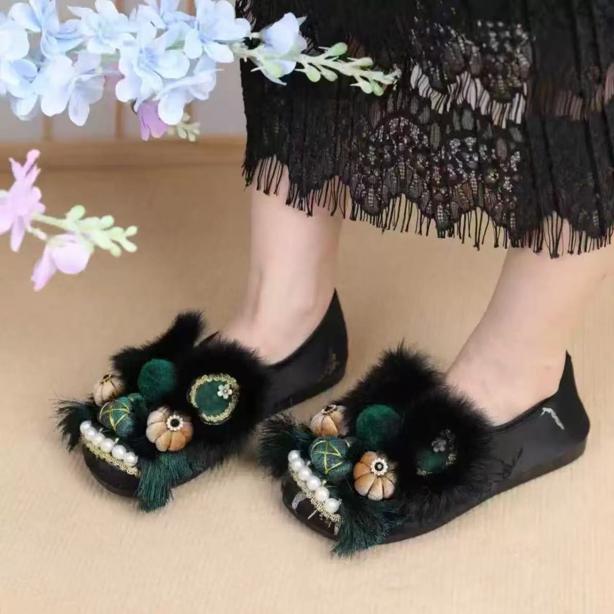 Hand-Embroidered Tiger Head Slippers | Chinese Intangible Cultural Heritage Folk Craft |