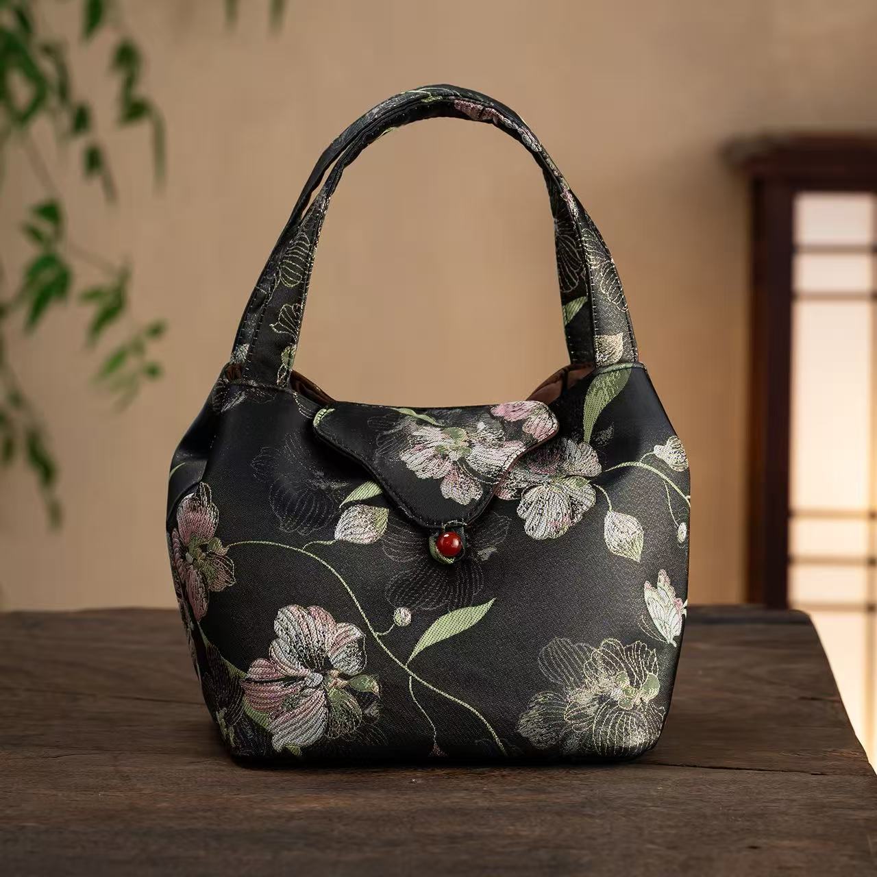 琳LING™ Xiangyunsha Silk Tote Bag