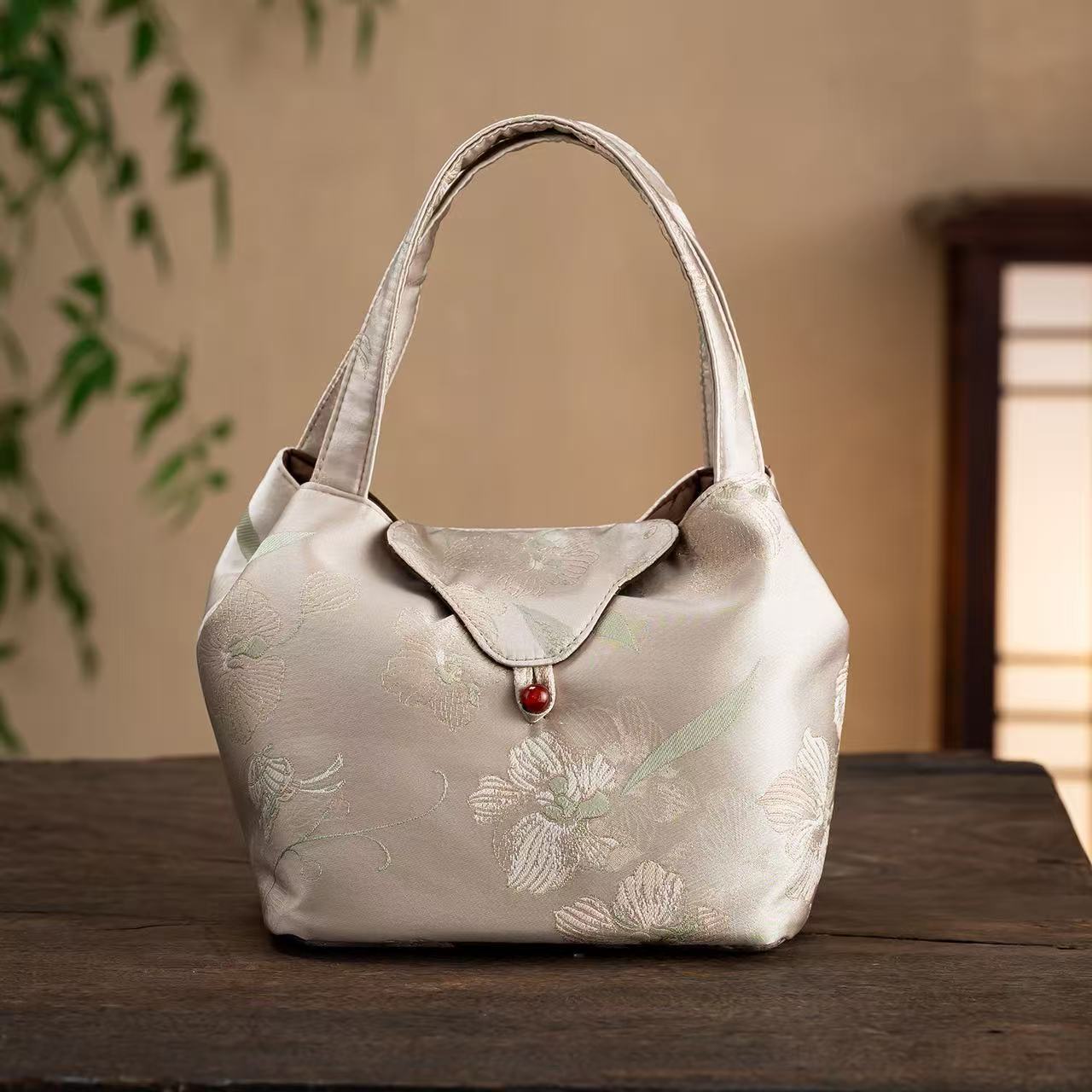 琳LING™ Xiangyunsha Silk Tote Bag